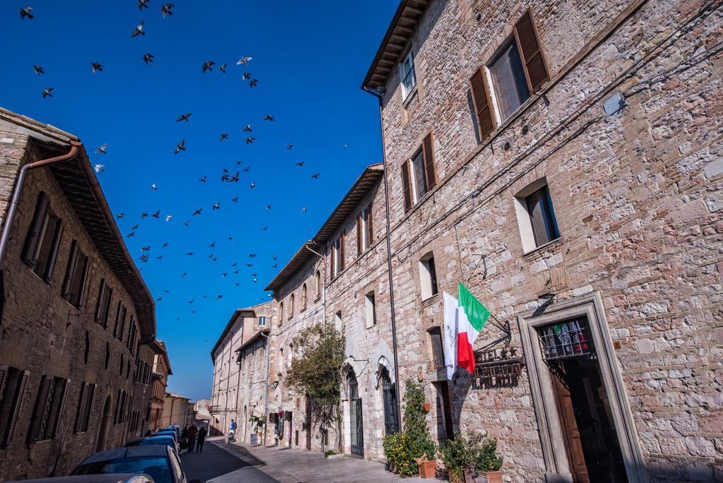 Hotel Il Palazzo Assisi Eksteriør billede